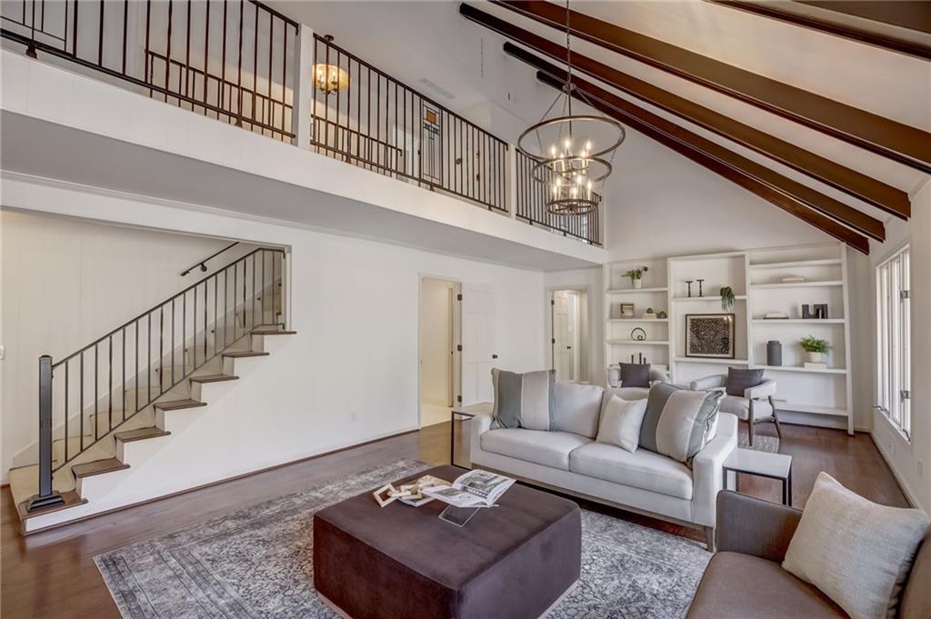 177 N Mill Court, Sandy Springs, Georgia 30328, 5 Bedrooms Bedrooms, ,4 BathroomsBathrooms,Residential,Sold,177 N Mill Court,7343988