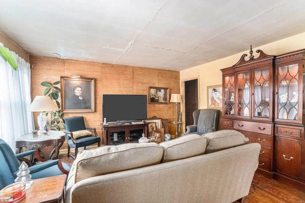 1054 Shepherds Lane Ne, Atlanta, Georgia 30324, 3 Bedrooms Bedrooms, ,1 BathroomBathrooms,Residential,Sold,1054 Shepherds Lane Ne,7537104