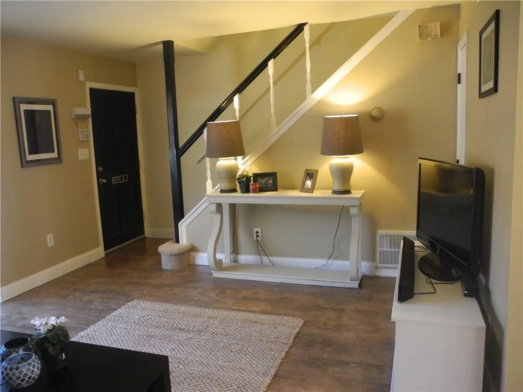 136 Peachtree Memorial Drive Nw Unit Pa4, Atlanta, Georgia 30309, 2 Bedrooms Bedrooms, ,1 BathroomBathrooms,Residential,Sold,136 Peachtree Memorial Drive Nw Unit Pa4,5642036