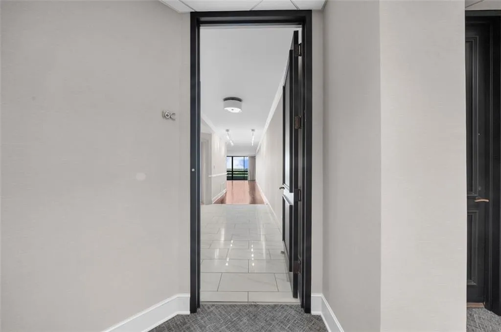 2660 Peachtree Road Nw Unit 16c, Atlanta, Georgia 30305, 2 Bedrooms Bedrooms, 0 ,2 BathroomsBathrooms,Residential,For Sale,2660 Peachtree Road Nw Unit 16c,7741161