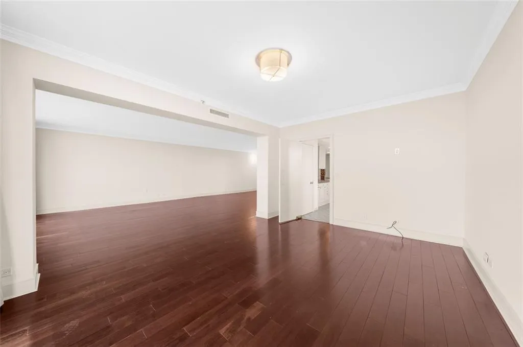 2660 Peachtree Road Nw Unit 16c, Atlanta, Georgia 30305, 2 Bedrooms Bedrooms, 0 ,2 BathroomsBathrooms,Residential,For Sale,2660 Peachtree Road Nw Unit 16c,7741161