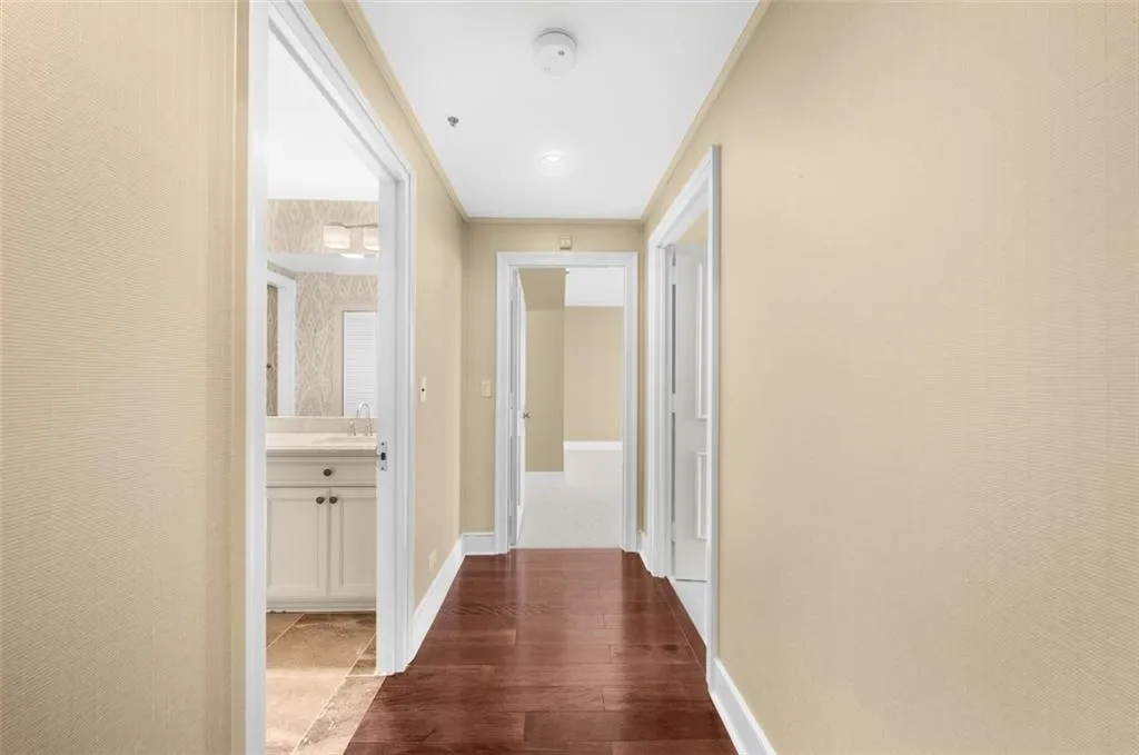 2660 Peachtree Road Nw Unit 16c, Atlanta, Georgia 30305, 2 Bedrooms Bedrooms, 0 ,2 BathroomsBathrooms,Residential,For Sale,2660 Peachtree Road Nw Unit 16c,7741161
