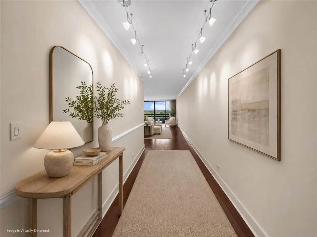 2660 Peachtree Road Nw Unit 16c, Atlanta, Georgia 30305, 2 Bedrooms Bedrooms, 0 ,2 BathroomsBathrooms,Residential,For Sale,2660 Peachtree Road Nw Unit 16c,7741161