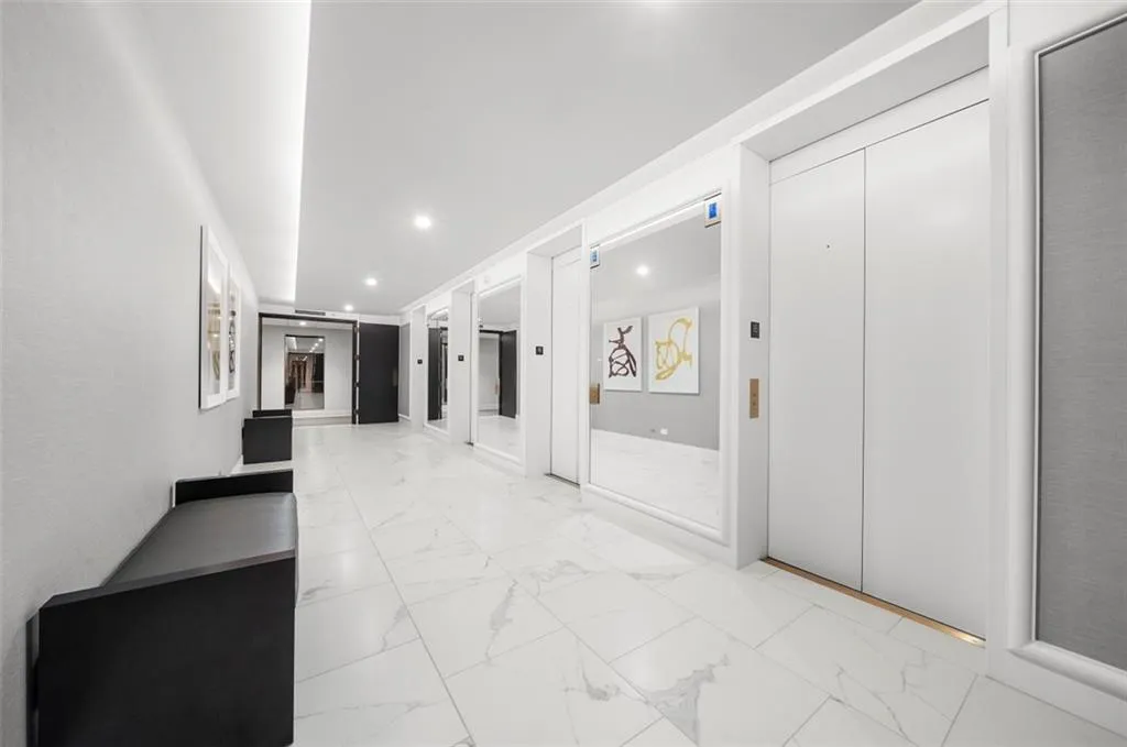 2660 Peachtree Road Nw Unit 16c, Atlanta, Georgia 30305, 2 Bedrooms Bedrooms, 0 ,2 BathroomsBathrooms,Residential,For Sale,2660 Peachtree Road Nw Unit 16c,7741161