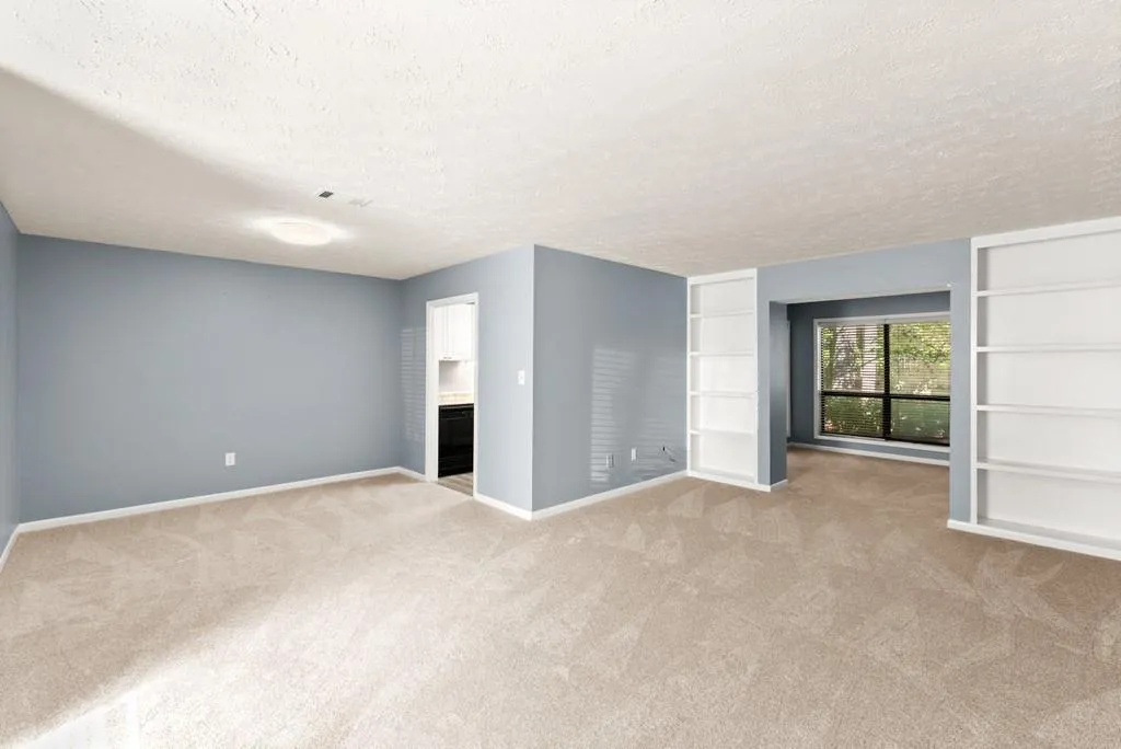 8740 Roswell Road Unit 10b, Atlanta, Georgia 30350, 3 Bedrooms Bedrooms, ,2 BathroomsBathrooms,Residential,Sold,8740 Roswell Road Unit 10b,6784862