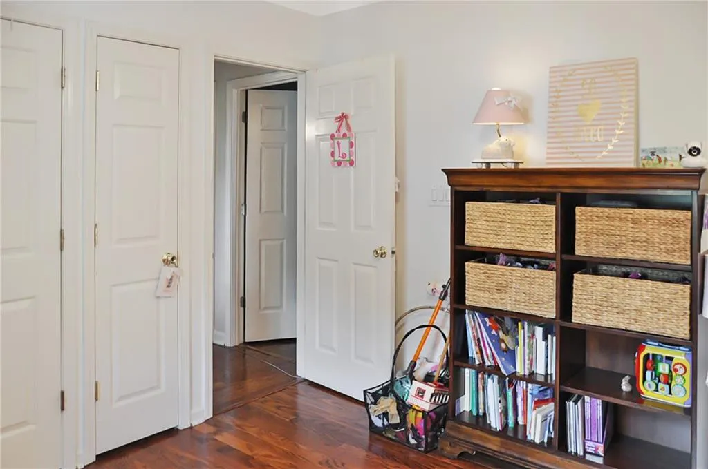 315 Hilderbrand Drive Unit B3, Sandy Springs, Georgia 30328, 2 Bedrooms Bedrooms, ,1 BathroomBathrooms,Residential,Sold,315 Hilderbrand Drive Unit B3,6731960
