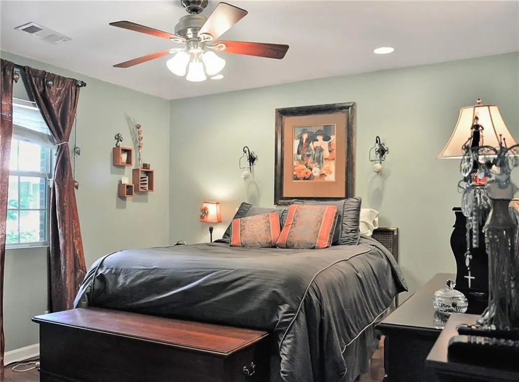 315 Hilderbrand Drive Unit B3, Sandy Springs, Georgia 30328, 2 Bedrooms Bedrooms, ,1 BathroomBathrooms,Residential,Sold,315 Hilderbrand Drive Unit B3,6731960