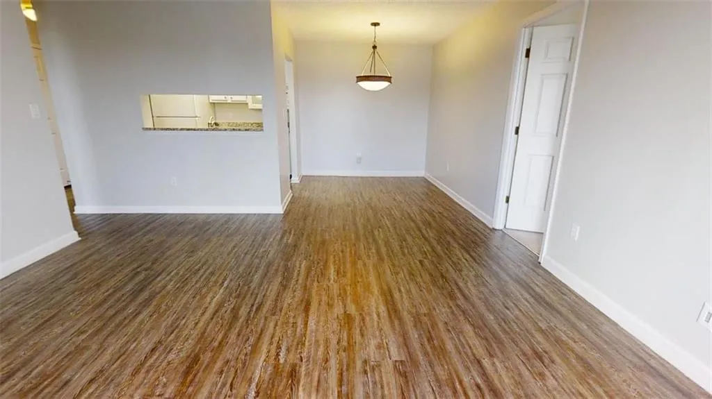 300 Johnson Ferry Road Ne Unit B615, Sandy Springs, Georgia 30328, 2 Bedrooms Bedrooms, ,2 BathroomsBathrooms,Residential,Sold,300 Johnson Ferry Road Ne Unit B615,6931019