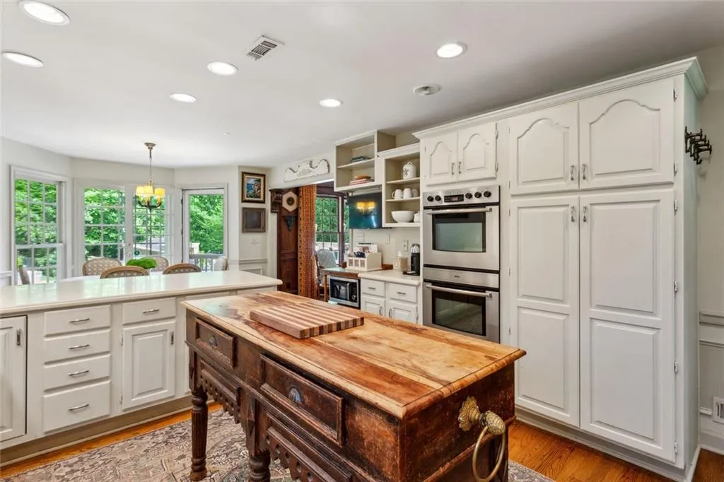 4584 E Conway Dr_086.jpg