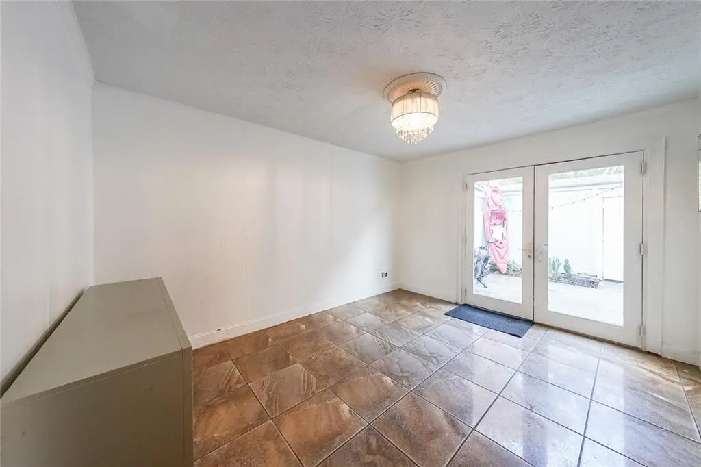 400 Winding River Drive Unit E, Atlanta, Georgia 30350, 3 Bedrooms Bedrooms, ,2 BathroomsBathrooms,Residential,For Sale,400 Winding River Drive Unit E,7684684