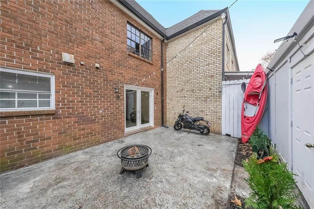 400 Winding River Drive Unit E, Atlanta, Georgia 30350, 3 Bedrooms Bedrooms, ,2 BathroomsBathrooms,Residential,For Sale,400 Winding River Drive Unit E,7684684