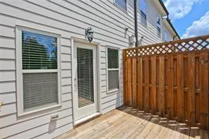 7565 Highland Bluff, Atlanta, Georgia 30328, 3 Bedrooms Bedrooms, ,3 BathroomsBathrooms,Residential,Sold,7565 Highland Bluff,6974079
