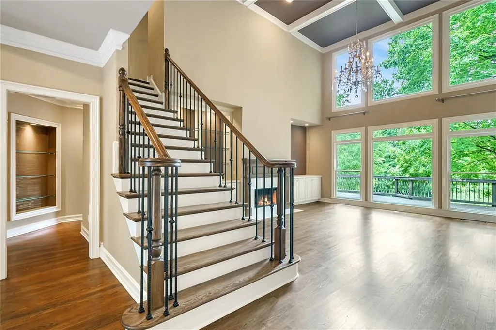 5805 De Claire Court, Atlanta, Georgia 30328, 5 Bedrooms Bedrooms, ,4 BathroomsBathrooms,Residential,Sold,5805 De Claire Court,6879626