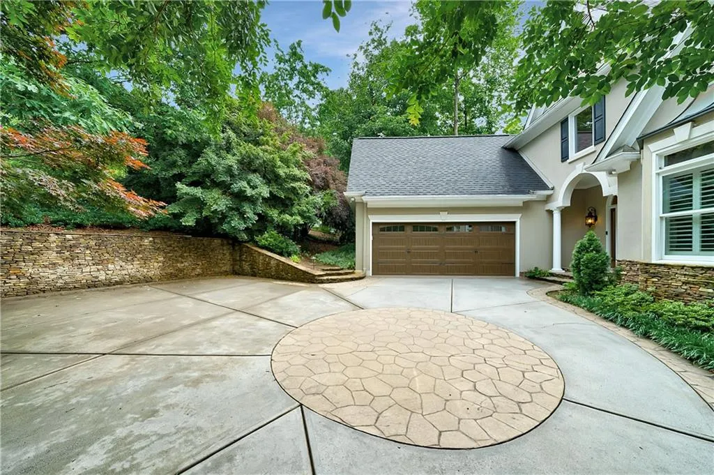 5805 De Claire Court, Atlanta, Georgia 30328, 5 Bedrooms Bedrooms, ,4 BathroomsBathrooms,Residential,Sold,5805 De Claire Court,6879626