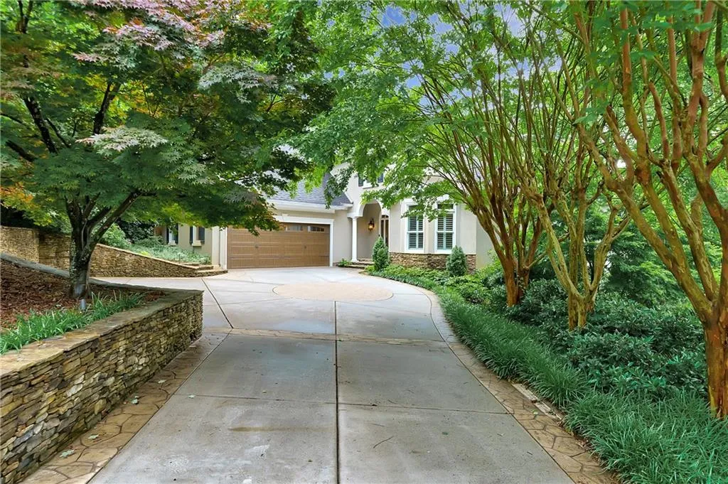 5805 De Claire Court, Atlanta, Georgia 30328, 5 Bedrooms Bedrooms, ,4 BathroomsBathrooms,Residential,Sold,5805 De Claire Court,6879626