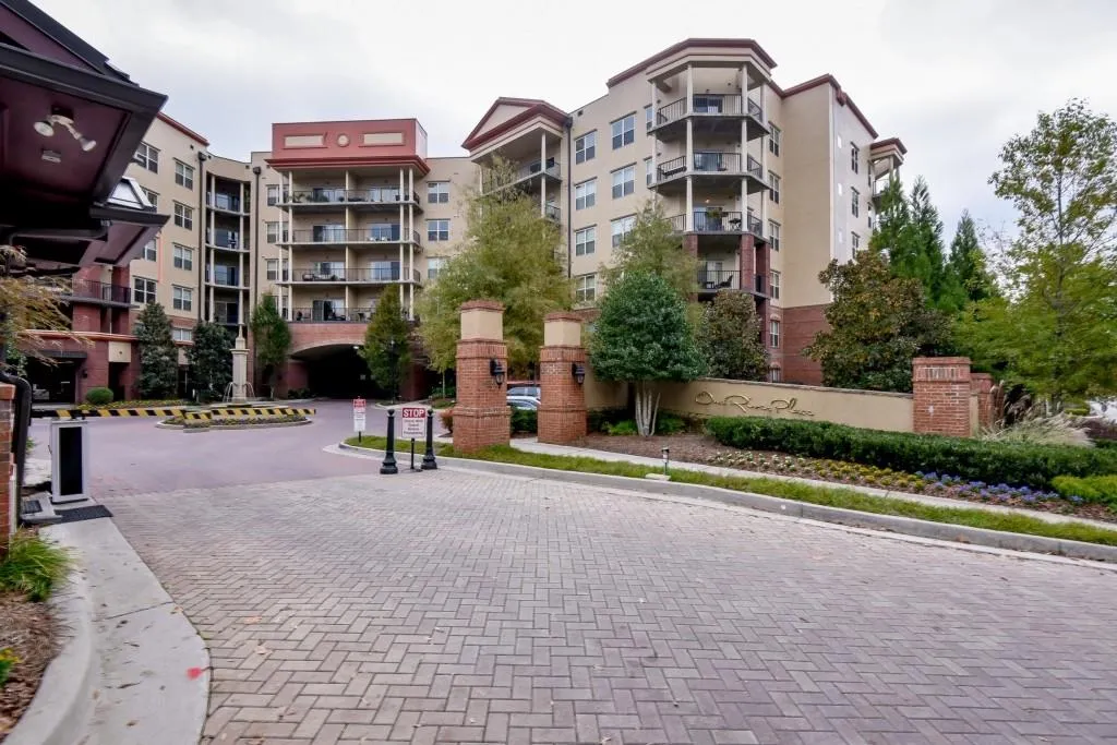200 River Vista Drive Unit 117, Atlanta, Georgia 30339, 2 Bedrooms Bedrooms, ,2 BathroomsBathrooms,Residential,Sold,200 River Vista Drive Unit 117,5615390