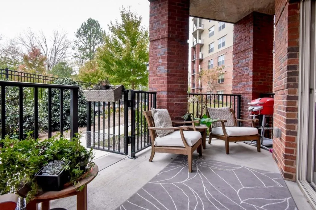200 River Vista Drive Unit 117, Atlanta, Georgia 30339, 2 Bedrooms Bedrooms, ,2 BathroomsBathrooms,Residential,Sold,200 River Vista Drive Unit 117,5615390