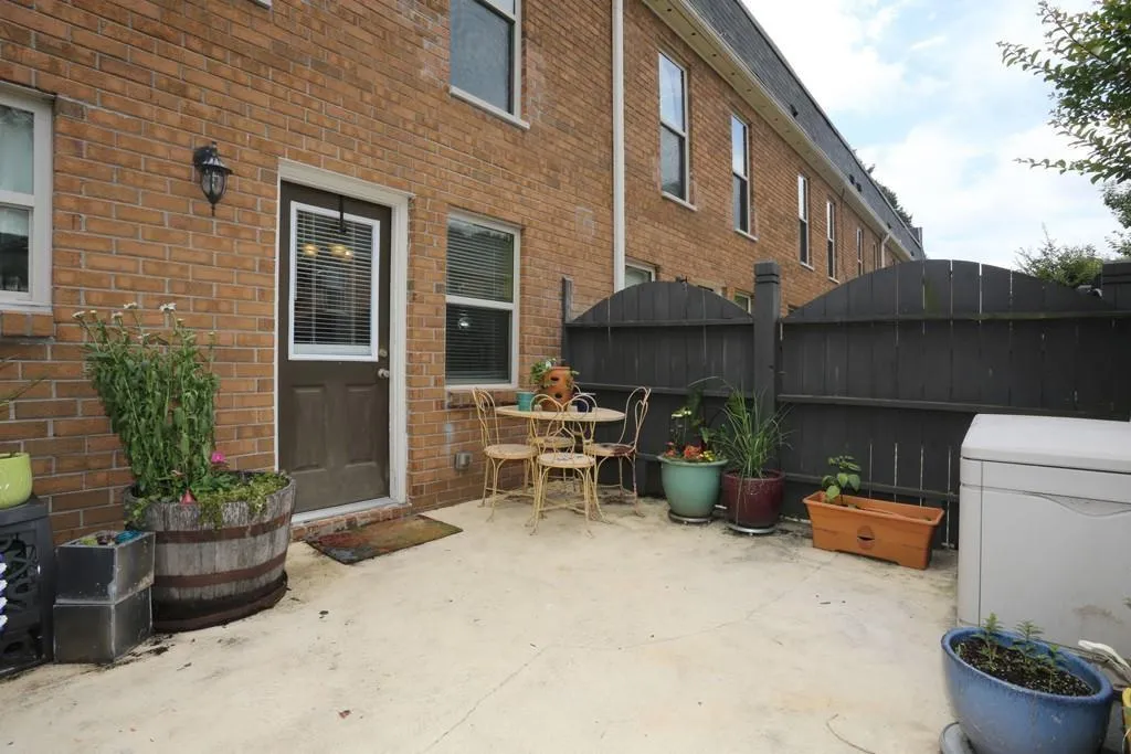 175 N River Drive Unit H, Sandy Springs, Georgia 30350, 2 Bedrooms Bedrooms, ,2 BathroomsBathrooms,Residential,Sold,175 N River Drive Unit H,5915819 175 N River Drive Unit H, Sandy Springs, Georgia 30350, 2 Bedrooms Bedrooms, ,2 BathroomsBathrooms,Residential,Sold,175 N River Drive Unit H,5915819