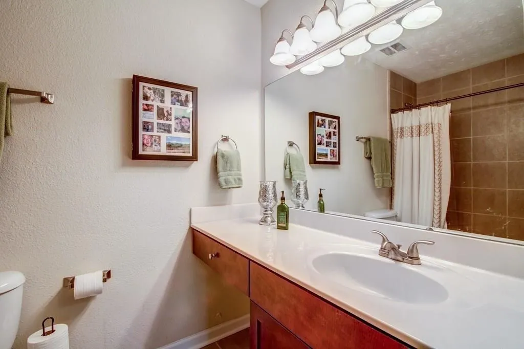 175 N River Drive Unit H, Sandy Springs, Georgia 30350, 2 Bedrooms Bedrooms, ,2 BathroomsBathrooms,Residential,Sold,175 N River Drive Unit H,5915819 175 N River Drive Unit H, Sandy Springs, Georgia 30350, 2 Bedrooms Bedrooms, ,2 BathroomsBathrooms,Residential,Sold,175 N River Drive Unit H,5915819