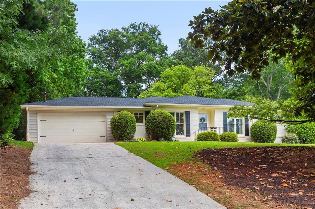 5925 Garber Drive, Sandy Springs, Georgia 30328, 4 Bedrooms Bedrooms, ,2 BathroomsBathrooms,Residential,Sold,5925 Garber Drive,7269881