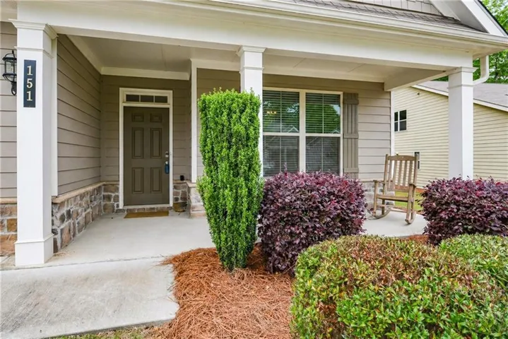 AI VIRTUALLY STAGED front porch