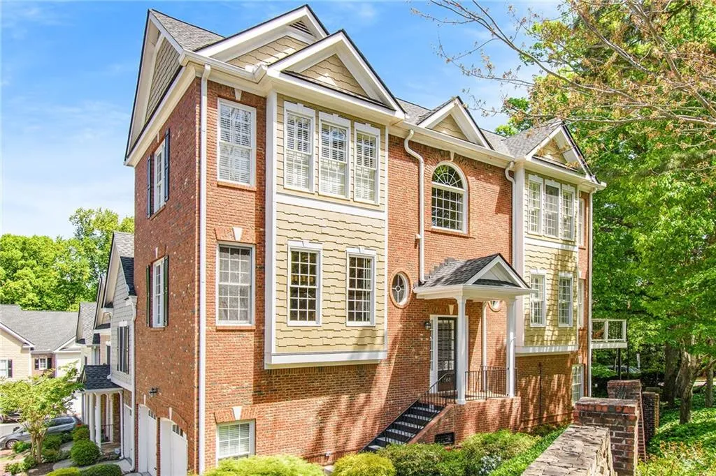 5492 Glenridge Drive Unit 568, Sandy Springs, Georgia 30342, 3 Bedrooms Bedrooms, ,3 BathroomsBathrooms,Residential,Sold,5492 Glenridge Drive Unit 568,6872828