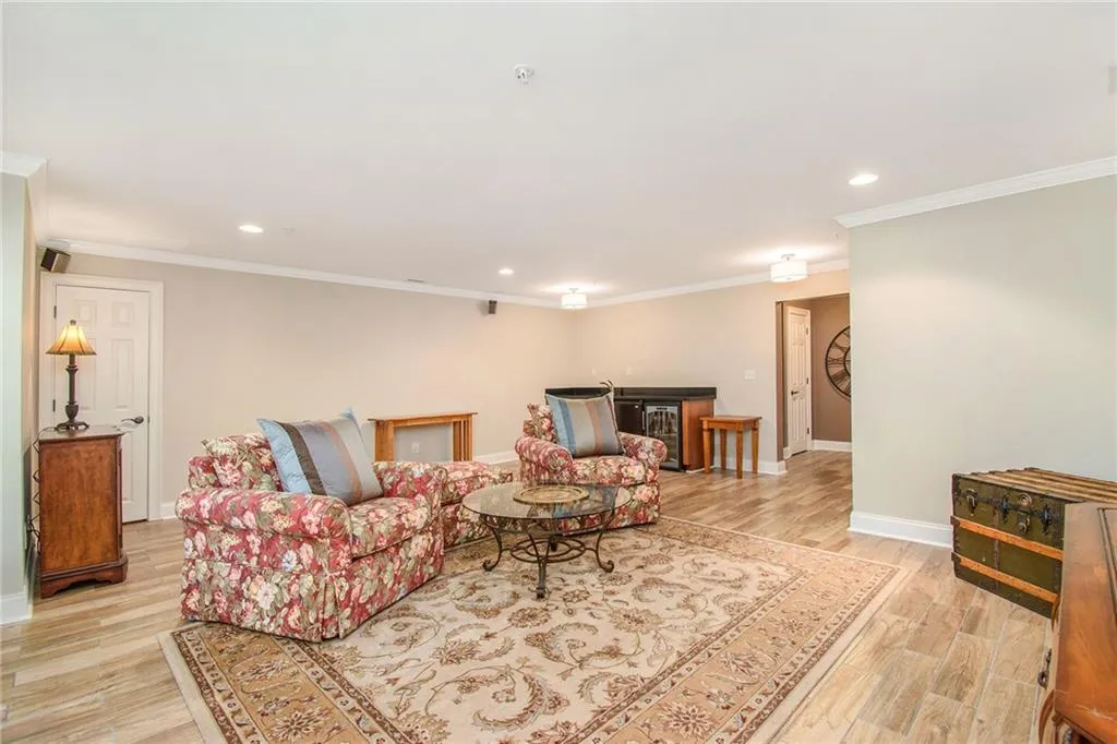 5492 Glenridge Drive Unit 568, Sandy Springs, Georgia 30342, 3 Bedrooms Bedrooms, ,3 BathroomsBathrooms,Residential,Sold,5492 Glenridge Drive Unit 568,6872828