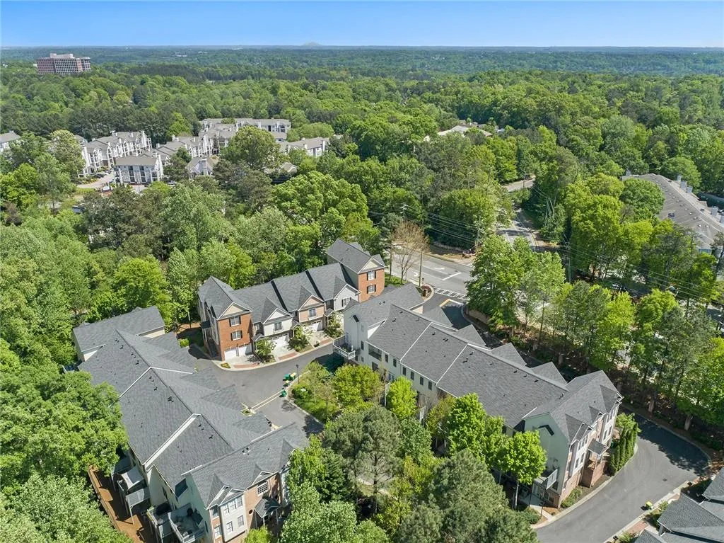 5492 Glenridge Drive Unit 568, Sandy Springs, Georgia 30342, 3 Bedrooms Bedrooms, ,3 BathroomsBathrooms,Residential,Sold,5492 Glenridge Drive Unit 568,6872828