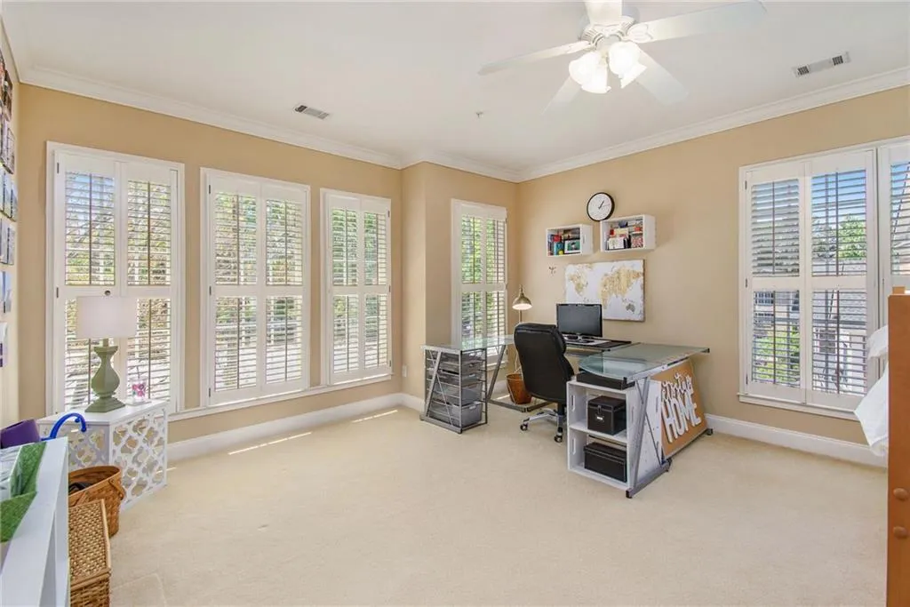 5492 Glenridge Drive Unit 568, Sandy Springs, Georgia 30342, 3 Bedrooms Bedrooms, ,3 BathroomsBathrooms,Residential,Sold,5492 Glenridge Drive Unit 568,6872828