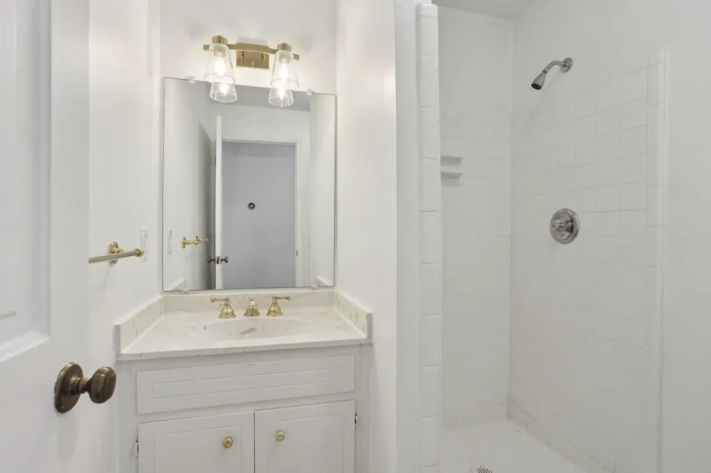 49 Willow Glen, Atlanta, Georgia 30342, 4 Bedrooms Bedrooms, ,4 BathroomsBathrooms,Residential,For Sale,49 Willow Glen,7579628