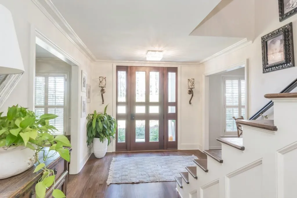 240 River North Drive, Sandy Springs, Georgia 30328, 4 Bedrooms Bedrooms, ,3 BathroomsBathrooms,Residential,Sold,240 River North Drive,5925719