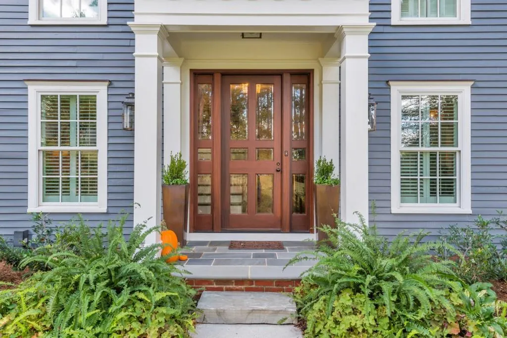 240 River North Drive, Sandy Springs, Georgia 30328, 4 Bedrooms Bedrooms, ,3 BathroomsBathrooms,Residential,Sold,240 River North Drive,5925719