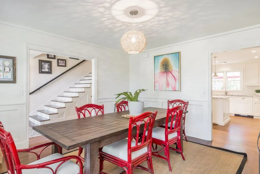 240 River North Drive, Sandy Springs, Georgia 30328, 4 Bedrooms Bedrooms, ,3 BathroomsBathrooms,Residential,Sold,240 River North Drive,5925719