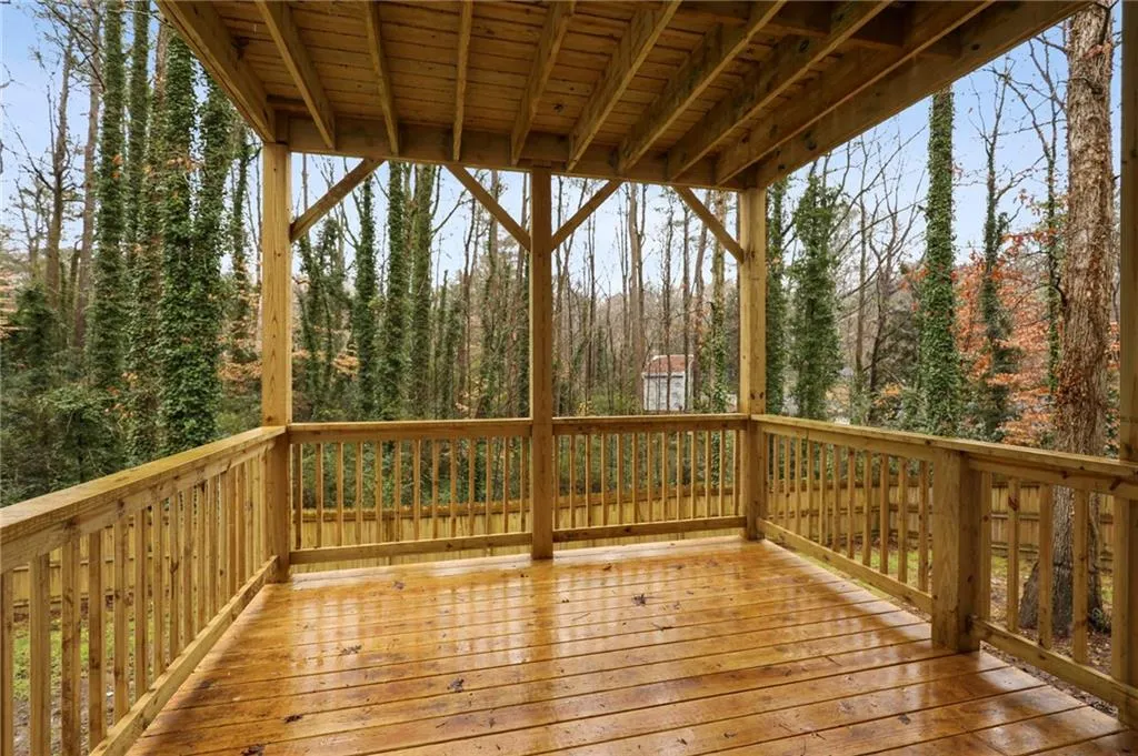 120 Finchley Court, Sandy Springs, Georgia 30328, 4 Bedrooms Bedrooms, ,3 BathroomsBathrooms,Residential,Sold,120 Finchley Court,6992160