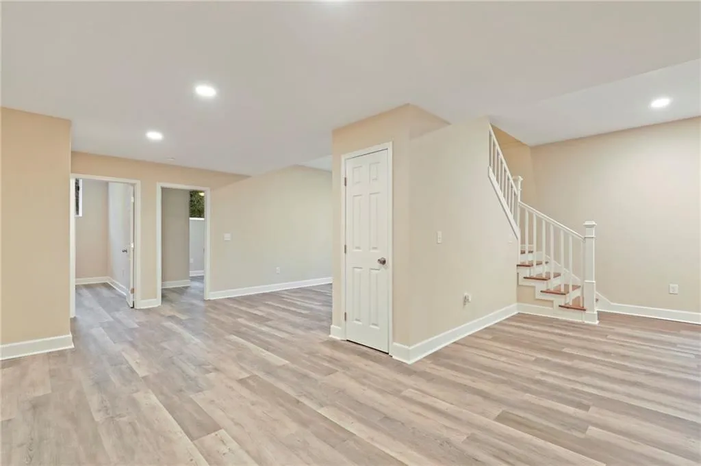 120 Finchley Court, Sandy Springs, Georgia 30328, 4 Bedrooms Bedrooms, ,3 BathroomsBathrooms,Residential,Sold,120 Finchley Court,6992160