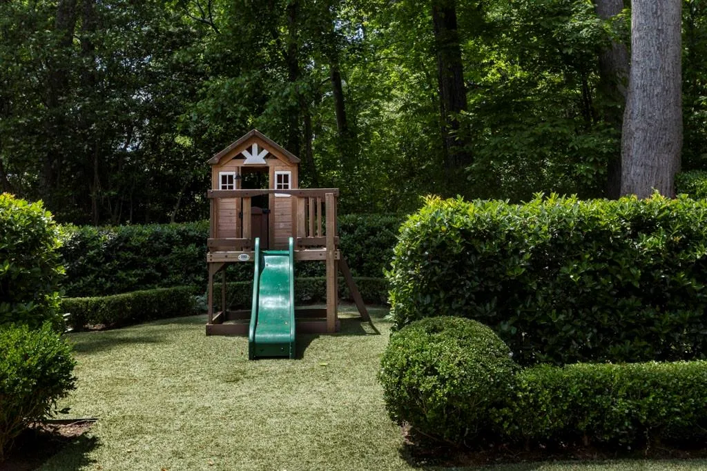 365 King Road Nw, Atlanta, Georgia 30342, 6 Bedrooms Bedrooms, 0 ,7 BathroomsBathrooms,Residential,For Sale,365 King Road Nw,7849277