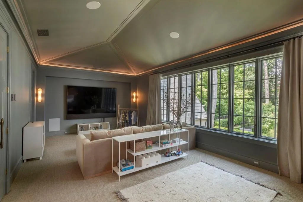 Theater/playroom
