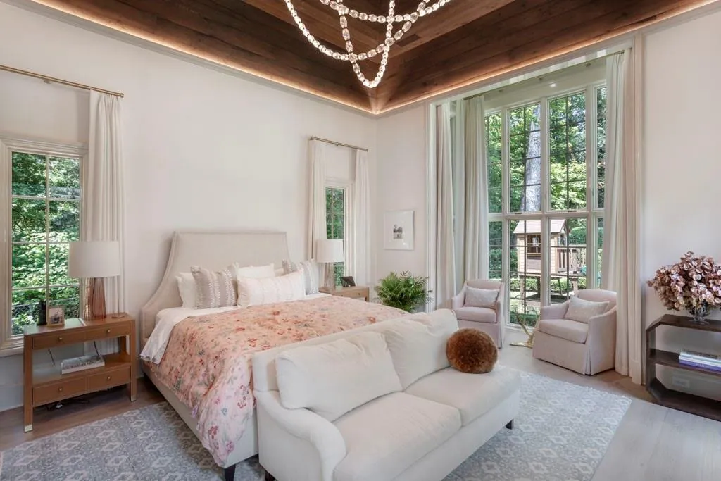 365 King Road Nw, Atlanta, Georgia 30342, 6 Bedrooms Bedrooms, 0 ,7 BathroomsBathrooms,Residential,For Sale,365 King Road Nw,7849277