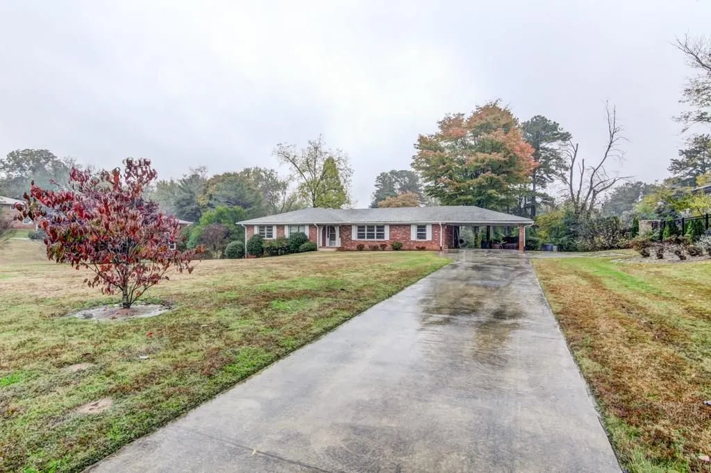 6045 Ne Glenridge Drive Ne, Sandy Springs, Georgia 30328, 3 Bedrooms Bedrooms, ,3 BathroomsBathrooms,Residential,Sold,6045 Ne Glenridge Drive Ne,6099418