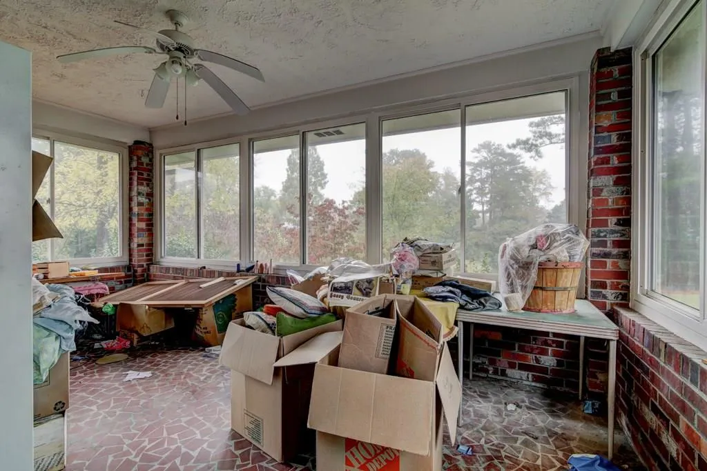 6045 Ne Glenridge Drive Ne, Sandy Springs, Georgia 30328, 3 Bedrooms Bedrooms, ,3 BathroomsBathrooms,Residential,Sold,6045 Ne Glenridge Drive Ne,6099418