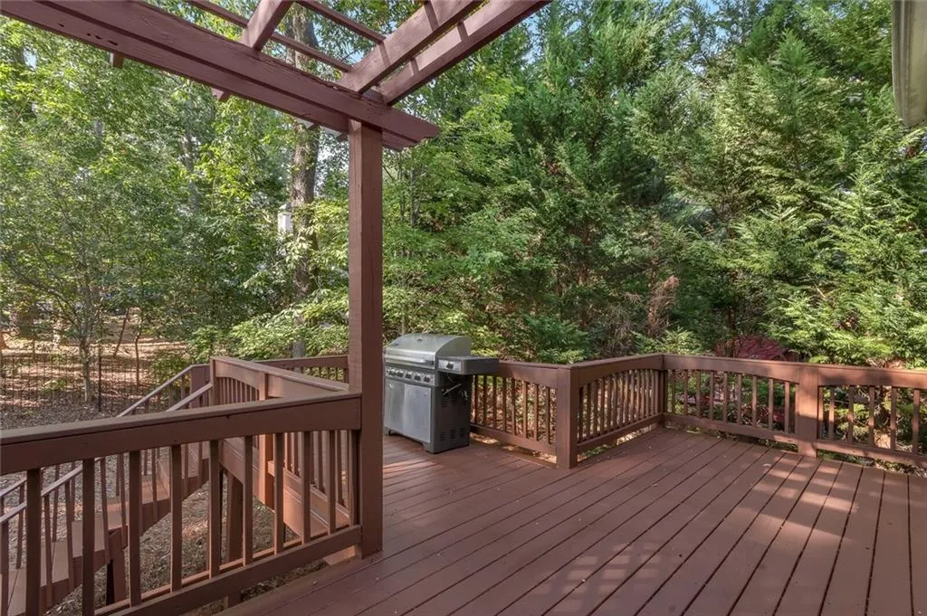 7987 Magnolia Square, Sandy Springs, Georgia 30350, 4 Bedrooms Bedrooms, ,3 BathroomsBathrooms,Residential,Sold,7987 Magnolia Square,6798346