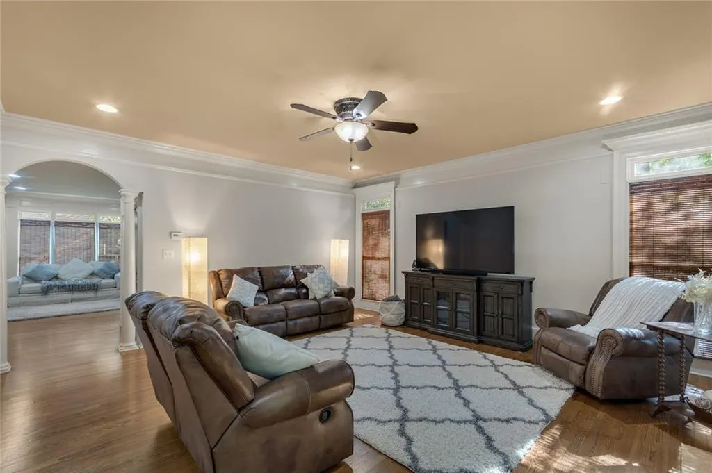 7987 Magnolia Square, Sandy Springs, Georgia 30350, 4 Bedrooms Bedrooms, ,3 BathroomsBathrooms,Residential,Sold,7987 Magnolia Square,6798346