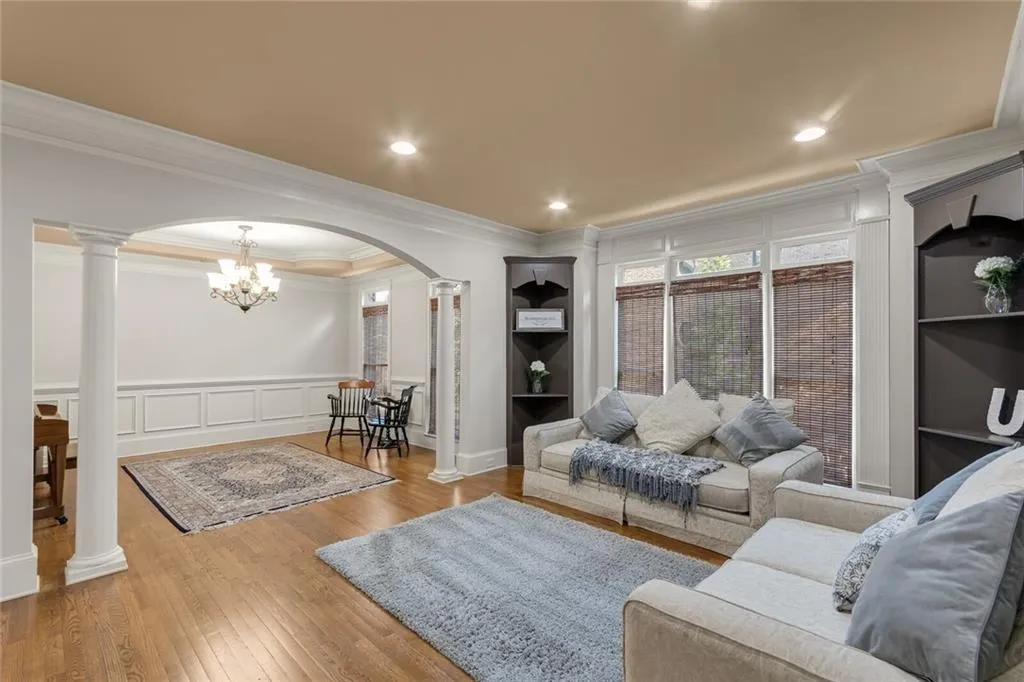 7987 Magnolia Square, Sandy Springs, Georgia 30350, 4 Bedrooms Bedrooms, ,3 BathroomsBathrooms,Residential,Sold,7987 Magnolia Square,6798346