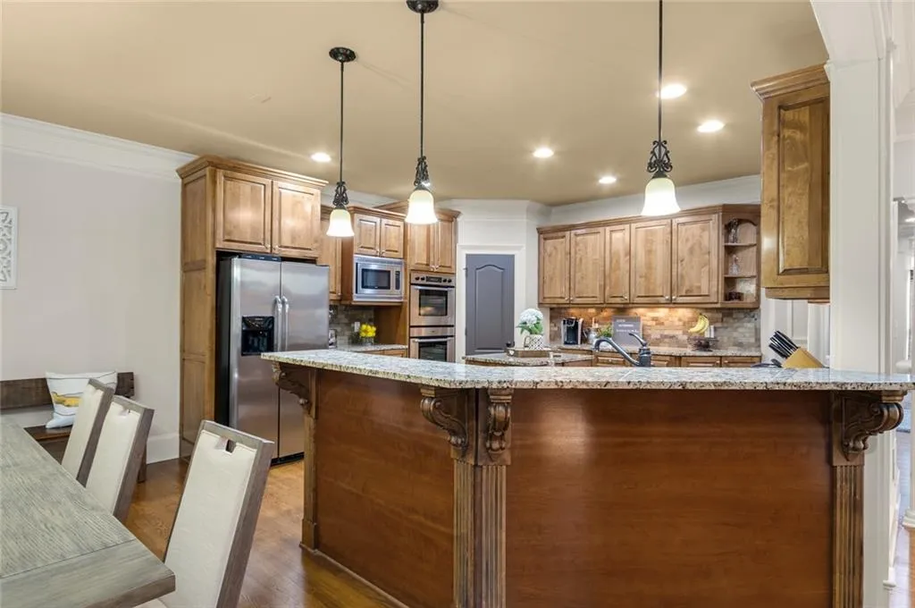 7987 Magnolia Square, Sandy Springs, Georgia 30350, 4 Bedrooms Bedrooms, ,3 BathroomsBathrooms,Residential,Sold,7987 Magnolia Square,6798346