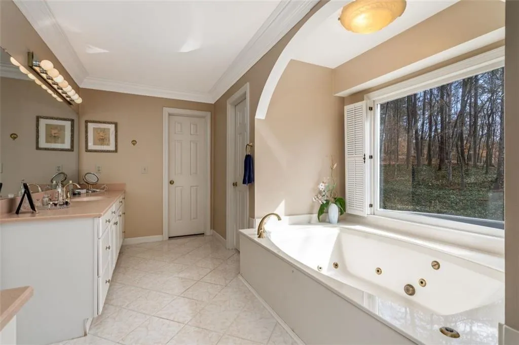 230 Quiet Water Lane, Sandy Springs, Georgia 30350, 5 Bedrooms Bedrooms, ,5 BathroomsBathrooms,Residential,Sold,230 Quiet Water Lane,7007949