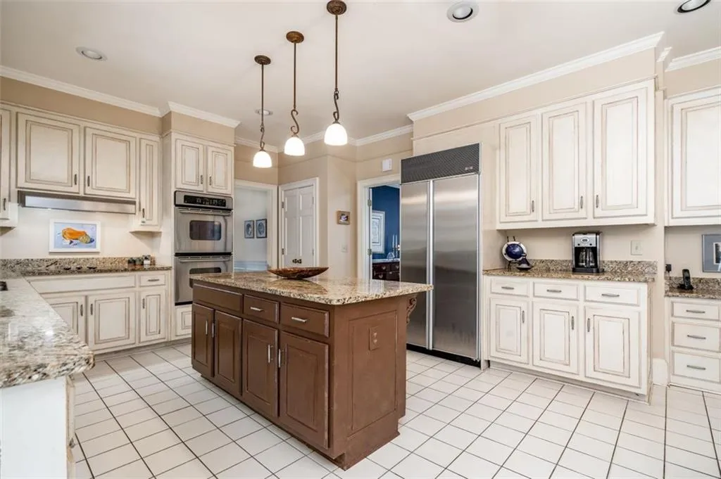 230 Quiet Water Lane, Sandy Springs, Georgia 30350, 5 Bedrooms Bedrooms, ,5 BathroomsBathrooms,Residential,Sold,230 Quiet Water Lane,7007949