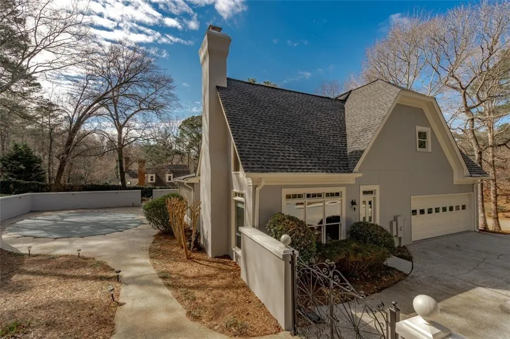 230 Quiet Water Lane, Sandy Springs, Georgia 30350, 5 Bedrooms Bedrooms, ,5 BathroomsBathrooms,Residential,Sold,230 Quiet Water Lane,7007949