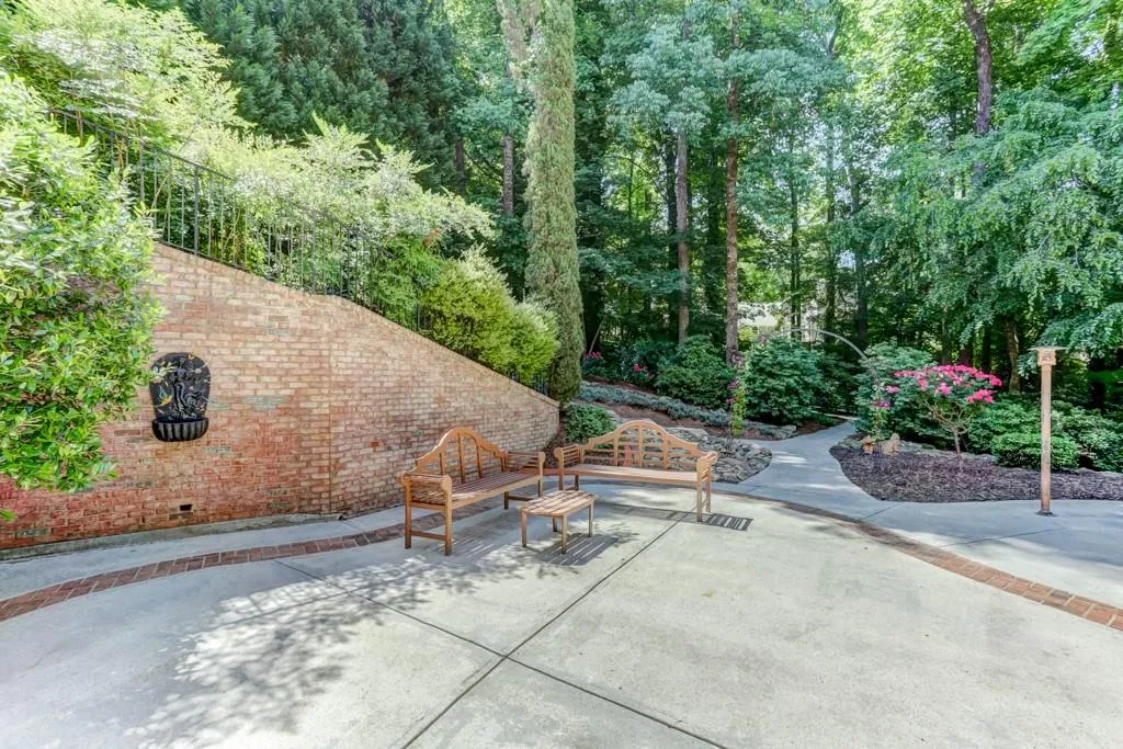 400 Trowgate Lane, Sandy Springs, Georgia 30350, 4 Bedrooms Bedrooms, ,4 BathroomsBathrooms,Residential,Sold,400 Trowgate Lane,6554560