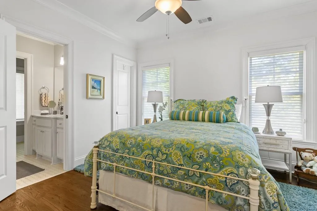 611 Timm Valley Road Ne Unit 2, Atlanta, Georgia 30305, 3 Bedrooms Bedrooms, ,3 BathroomsBathrooms,Residential,For Sale,611 Timm Valley Road Ne Unit 2,7568902