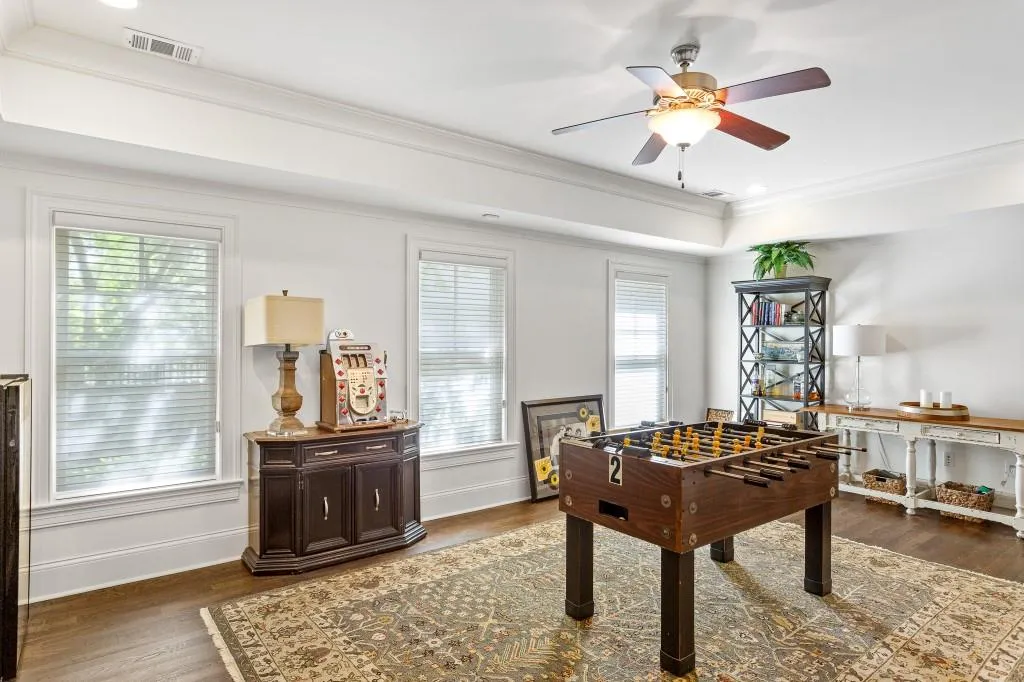 611 Timm Valley Road Ne Unit 2, Atlanta, Georgia 30305, 3 Bedrooms Bedrooms, ,3 BathroomsBathrooms,Residential,For Sale,611 Timm Valley Road Ne Unit 2,7568902
